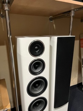 Wharfedale Diamond 11.4 - białe - kolumny 3-drożne