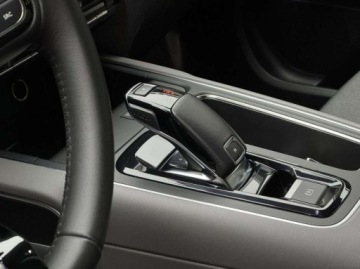 Citroen C5 Aircross I SUV Facelifting 1.2 PureTech 131KM 2022 Citroen C5 Aircross Shine ACC LED CarPlay Android Auto Kamera cofania, zdjęcie 9
