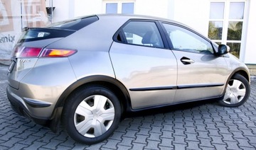 Honda Civic VIII Hatchback 5d 1.4 i 83KM 2007 Honda Civic Salon PL/ 2 Ręka/ Klimatronic/6, zdjęcie 23