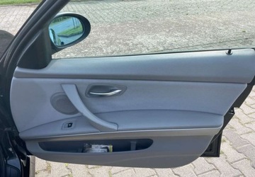 BMW Seria 3 E90-91-92-93 Limuzyna E90 318i 129KM 2006 BMW Seria 3 BMW Seria 3 318i 2.0 Benzyna 129KM, zdjęcie 28
