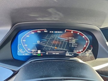 BMW X6 G06 2022 BMW X6 M50i 2022 4.4 Benzyna 523KM, zdjęcie 9