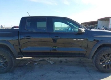 Chevrolet 2023 Chevrolet Colorado 2023, 2.7L, 4x4, TRAIL BOSS, od ubezpieczalni 2.7 310KM, zdjęcie 2