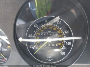 Mercedes 1983 Mercedes-Benz Inny 1983 Mercedes-Benz 380 Series 2dr Coupe 380SL 3.8 100KM, zdjęcie 6