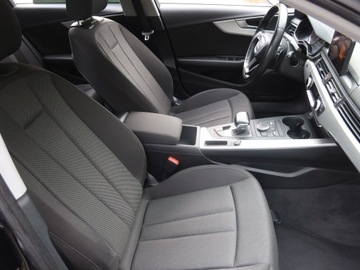 Audi A4 B9 Avant 2.0 TDI 150KM 2018 Audi A4 2.0 TDI, Automat, Navi, Xenon, Bi-Xenon, zdjęcie 8