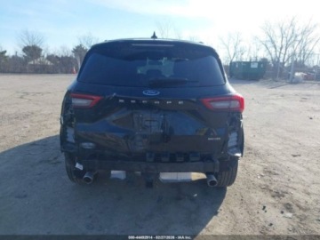 Ford Kuga III 2024 Ford Kuga 2024 r., 2,0L ST-LINE ELITE 2.0 Benzyna 250KM, zdjęcie 4