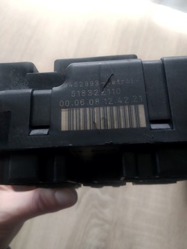 SKŘÍŇKA POJISTEK MODUL BSI VOLVO S80 I 2.5 TDI 9452993
