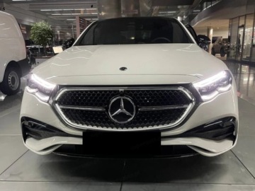 Mercedes Klasa E W214 Sedan 2.0 200 204KM 2025 E Klasa 200 4-Matic AMG 2.0 (204KM) 2025, zdjęcie 1