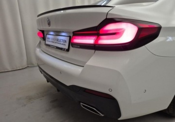 BMW Seria 5 G30-G31 Limuzyna Facelifting 2.0 518d 150KM 2022 BMW Seria 5 Salon Polska l M-Pakiet l Shadow Line l VAT23 2.0 Diesel 150KM, zdjęcie 18