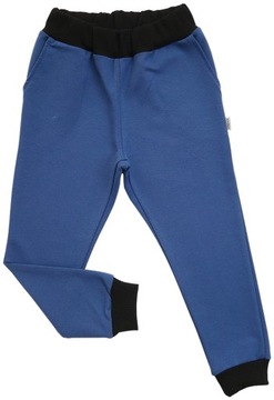 Spodnie dresowe na szczupłego chłopca kolor niebieski kieszenie GAMET 110