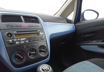 Fiat Punto Grande Punto Hatchback 5d 1.3 16V Multijet 75KM 2005 Fiat Grande Punto Fiat Grande Punto 1.2 Diesel 75KM, zdjęcie 9