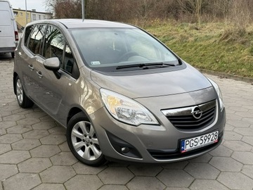 Opel Meriva II Mikrovan 1.4 Turbo ECOTEC 120KM 2010 Opel Meriva 1.4T 120KM Benzyna Tempomat