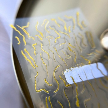 Самоклеящиеся наклейки для ногтей STZ-CS067 с неровными золотыми полосками SEOL