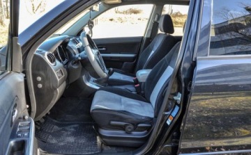 Suzuki Grand Vitara II SUV 5d Facelifting 1.9 DDiS 129KM 2008 Suzuki Grand Vitara 4x4 2008 r. 1.9 Diesel 129KM, zdjęcie 6