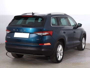 Skoda Kodiaq I SUV Facelifting 2.0 TDI SCR 200KM 2022 Skoda Kodiaq 2.0 TDI, Salon Polska, 197 KM, 4X4, zdjęcie 4
