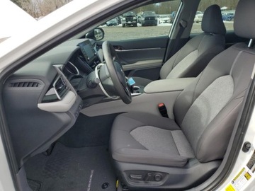 Toyota Camry IX 2023 Toyota Camry 2023 2,5L Hybrid LE CVT 2.5 Benzyna 208KM, zdjęcie 6