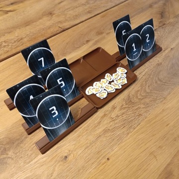 MagnifiStand - Podstawka na znaczniki z magnesami