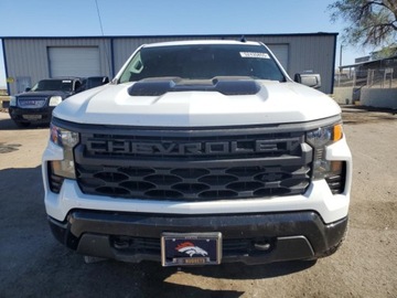 Chevrolet Silverado II 2024 Chevrolet Silverado 2024r. K1500 TRAIL BOSS CUSTOM, od ubezpieczalni 5.3, zdjęcie 1