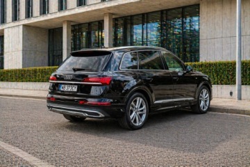 Audi Q7 II 2020 AUDI Q7 55 3.0 TFSI PremiumPlus 2020 V6 340 KM Mild Hybrid 7m TURBO czarny, zdjęcie 2
