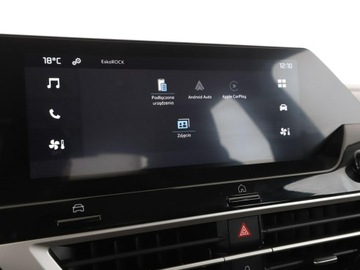 Citroen C4 III SUV 1.2 PureTech 130KM 2024 Citroen C4 full LED virtual cocpit kamera i, zdjęcie 24