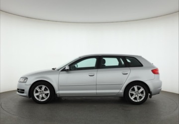 Audi A3 8P Hatchback 3d 1.2 TFSI 105KM 2012 Audi A3 1.2 TFSI, Salon Polska, Serwis ASO, zdjęcie 2