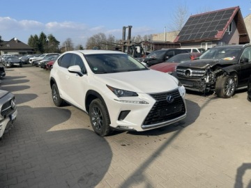 Lexus NX I SUV Facelifting 300h 197KM 2018 Lexus NX 300H Hybryda Automat 197KM, zdjęcie 1