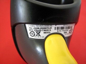 СЧИТЫВАТЕЛЬ ШТРИХ-КОДА MOTOROLA SYMBOL LS2208 USB + ПОДСТАВКА FV