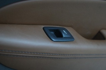 Jeep Grand Cherokee Boczek drzwi prawy tył WK2