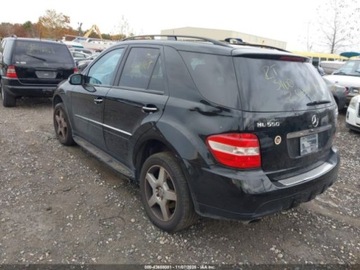 Mercedes Klasa M W164 2008 Mercedes-Benz ML 550 4Matic 2008 5.5 Benzyna 382KM, zdjęcie 2