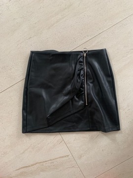 Sinsay spódnica mini skóra drapowana czarna S M