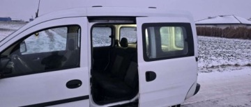 Opel Combo C 2008 Opel Combo Opel Combo 1.7CDTI 2008r, klima 5 osobowy 1.7 Diesel 1KM, zdjęcie 4