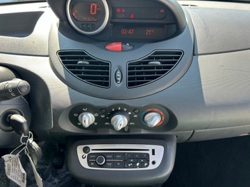 Renault Twingo II Hatchback 3d Facelifting 1.2 16V 75KM 2013 Renault Twingo 1.2 Benzyna Tempomat Klima, zdjęcie 14