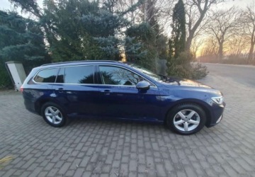 Volkswagen Passat B8 Variant 2.0 TDI BlueMotion SCR 150KM 2018 Volkswagen Passat Volkswagen Passat 2.0 TDI (BlueMotion Technology) DSG Co, zdjęcie 2