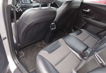 Kia Niro I Crossover 1.6 GDi Hybrid 141KM 2017 Kia Niro Kia Niro 1.6 hybryda klima kamera stan bdb gwarancja przebiegu 1.6, zdjęcie 10