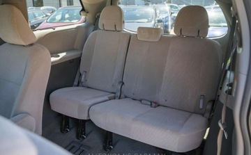 Toyota Sienna III 3.5 V6 266KM 2017 Toyota Sienna Toyota Sienna III 3.5 AUTOMAT 3.5 Benzyna 265KM, zdjęcie 18