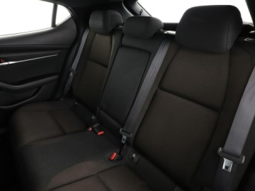 Mazda 3 IV Hatchback 2.0 Skyactiv-G 122KM 2019 Mazda 3 automat navi klima auto grzane fotele, zdjęcie 16