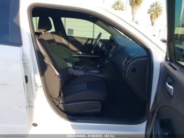 Dodge Charger VII 2022 Dodge Charger rt, 2022r., 5.7L 5.7 Benzyna 372KM, zdjęcie 9