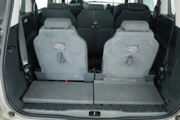 Peugeot 5008 I Minivan Facelifting 1.6 BlueHDi 120KM 2015 Peugeot 5008 1.6 BlueHDi, 7 miejsc, Klima, zdjęcie 12