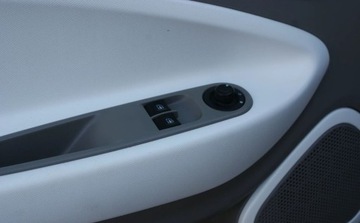 Renault ZOE I R90 92KM 2018 Renault Zoe Renault Zoe R90 Z.E 40 Intens (z akumulatorem) Elektryczny 92KM, zdjęcie 10