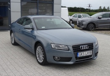 Audi A5 8T Coupe 1.8 TFSI 160KM 2010 Audi A5 Coupe Audi A5 Coupe 1.8 TFSI multitronic 1.8 Benzyna 160KM, zdjęcie 3