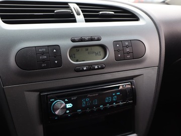 Seat Leon II 2.0 FSI 150KM 2005 Seat Leon 2.0 FSI, Klima, Klimatronic, El. szyby, zdjęcie 11