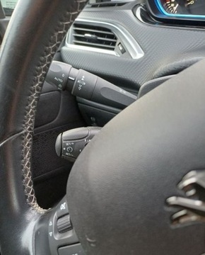 Peugeot 2008 I SUV Facelifting 1.2 PureTech 110KM 2018 Peugeot 2008 232 Allure 110 KM Automat I wl. Serwisowany w ASO GWARANCJA, zdjęcie 23