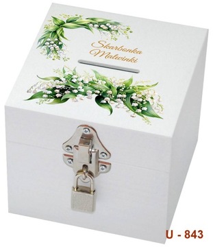 Деревянная детская копилка с ключиком и графикой.