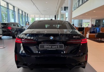 BMW Seria 5 G90-91 2026 BMW Seria 5 40d xDrive dealer BMW Bonkowscy 3.0 Diesel 303KM, zdjęcie 4