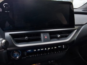 Lexus UX Crossover Facelifting 2.0 300h 199KM 2025 Od ręki - 300h F Sport Design 2.0 Hybrid Dynamic Force 199KM, zdjęcie 8