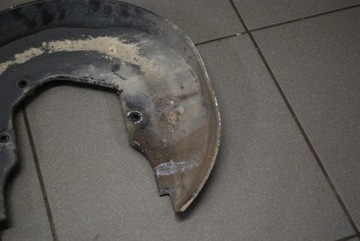 КРЫШКА ДИСКА ЛЕВАЯ ЗАДНЯЯ AUDI A8 D2 LIFT 4D0615611F