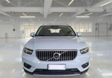 Volvo XC40 Crossover Plug-In Facelifting 1.5 T5 262KM 2022 Volvo XC 40 Plug-In T5 Navi Virtual Tempomat Panorama Kamera FV23, zdjęcie 3