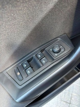 Volkswagen T-Roc I SUV Facelifting 1.5 TSI ACT 150KM 2024 Volkswagen T-Roc LIFE 1.5 TSI 150 KM DSG ACC Kamera IQ.LIGHT Led KEYLE, zdjęcie 8