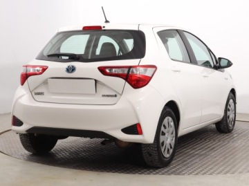 Toyota Yaris IV Hatchback 1.5 Hybrid Dynamic Force 116KM 2020 Toyota Yaris 1.5 VVT-i Hybrid, Salon Polska, zdjęcie 4