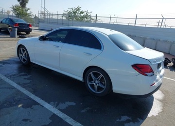 Mercedes Klasa E W213 Cabrio 2.0 300 245KM 2017 Mercedes-Benz Klasa E MERCEDES-BENZ E 300 2.0 Benzyna 244KM, zdjęcie 4