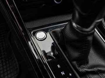 Volkswagen Touran III 2.0 TDI 150KM 2018 VOLKSWAGEN Touran 2.0 TDI DSG Minivan 150KM 2018, zdjęcie 19